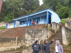 ESCUELA ROBLE GRANDE. GUATEMALA