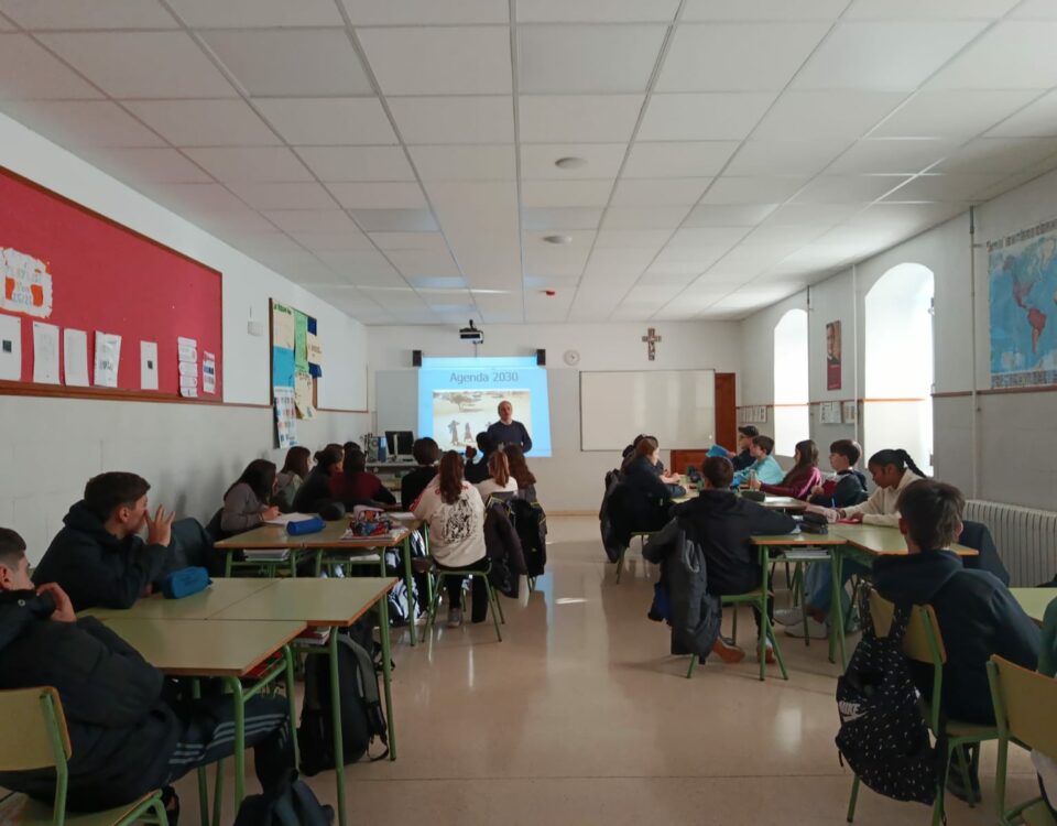 SENSI PUENTE LA REINA. ACTUA S.XXI