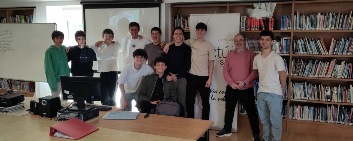 ALumnos de COLEGIO AMERICANO DE BERANGO con Iñaki Díaz