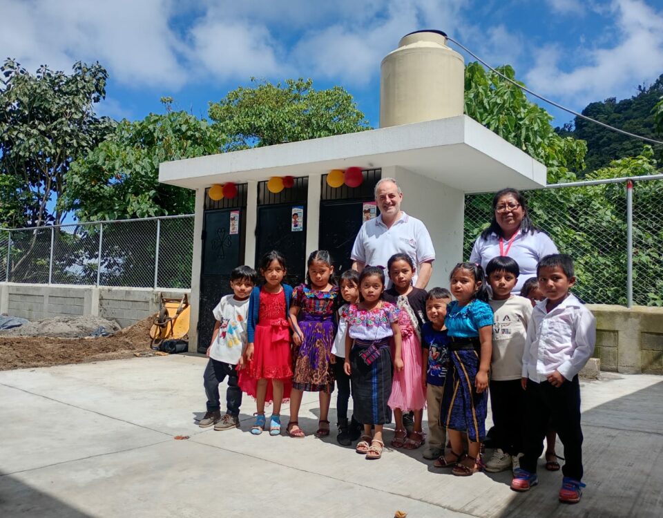 visita san lucas. Baños Preprimaria