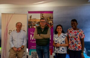 MISIONERAS TURKANA CON ACTUA S.XXI